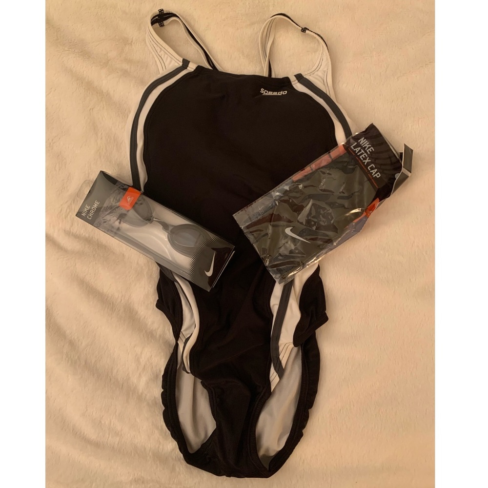 3 In 1🔥Speedo Swimsuit, Nike Cap & Chrome Goggles